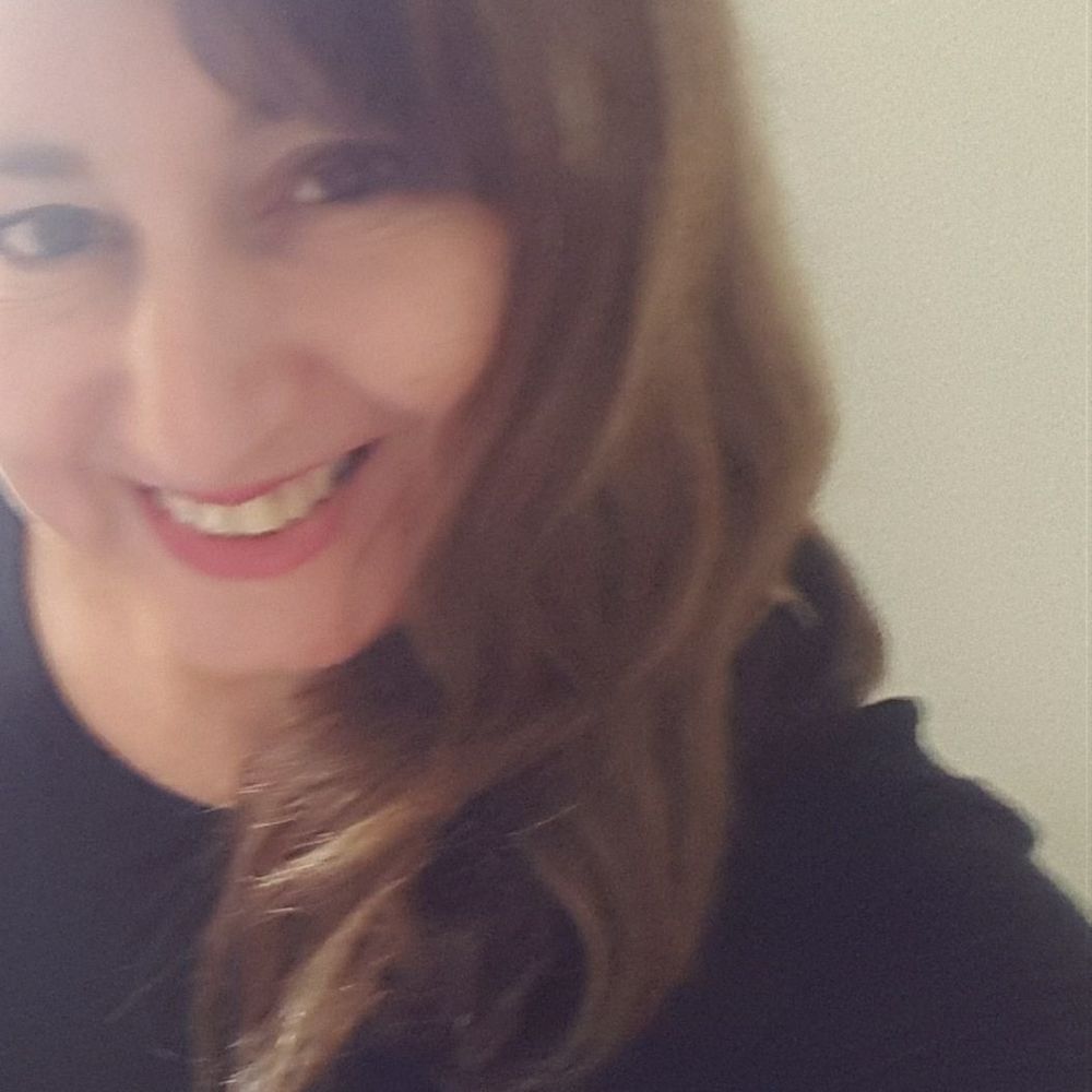 Meet your Posher, Ana